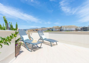 M A R I V E N T Suite with bathroom and terrace 50 m2
